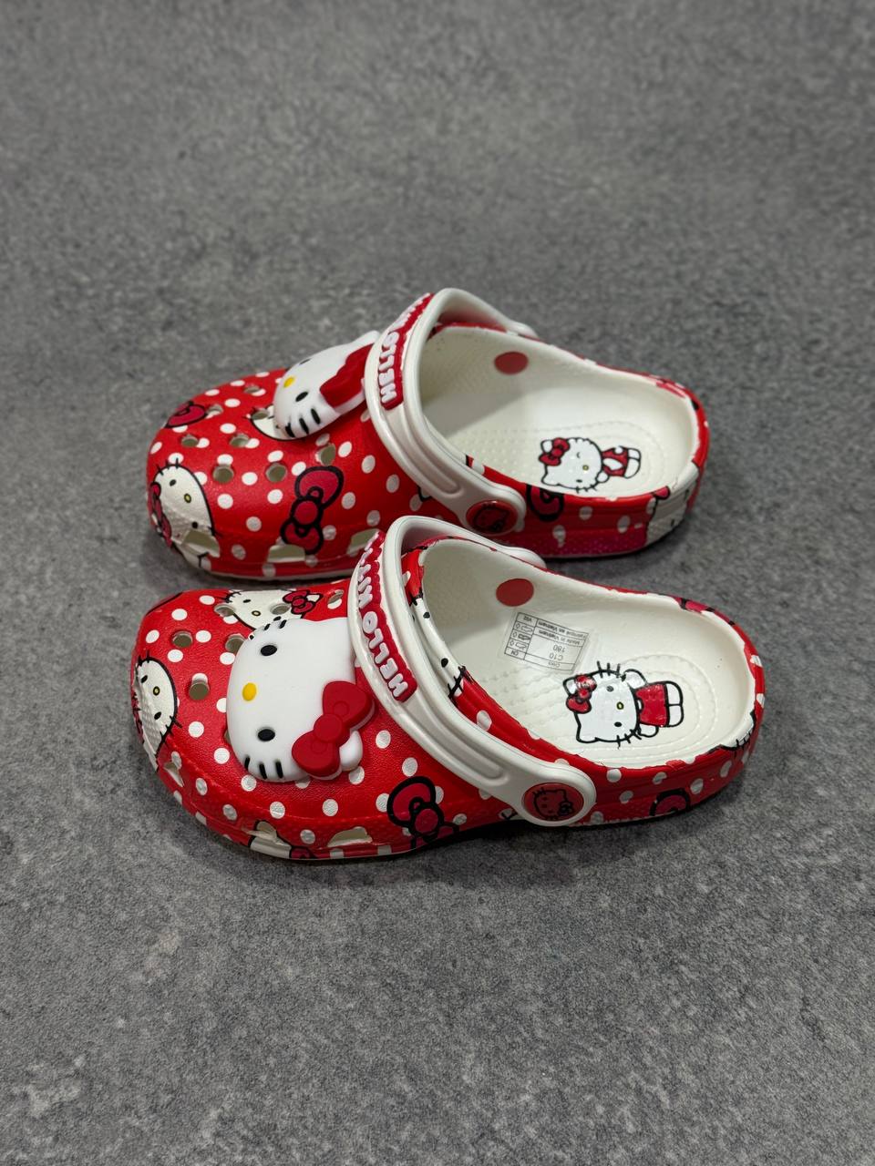 Crocs X Hello Kitty