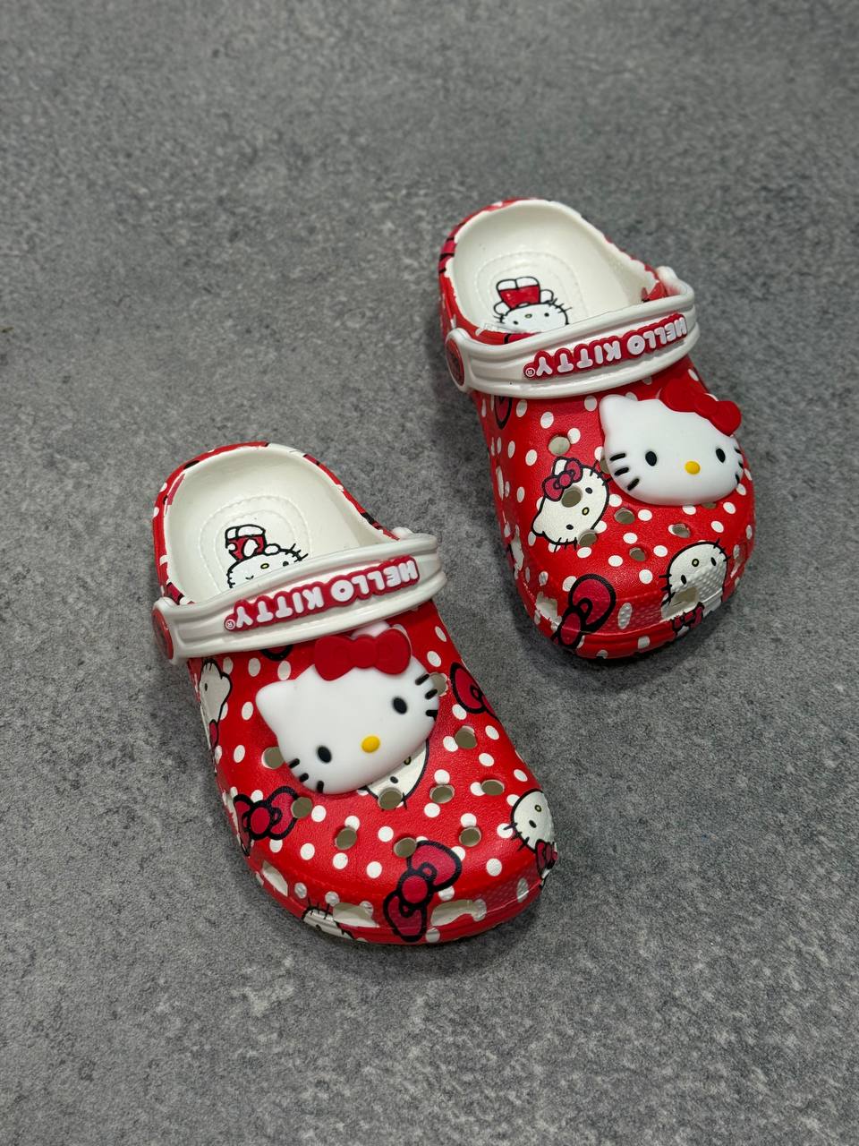 Crocs X Hello Kitty